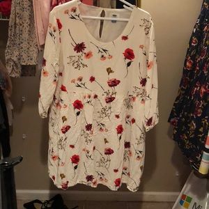 Such a pretty spring/summer dress❤️🌻❤️